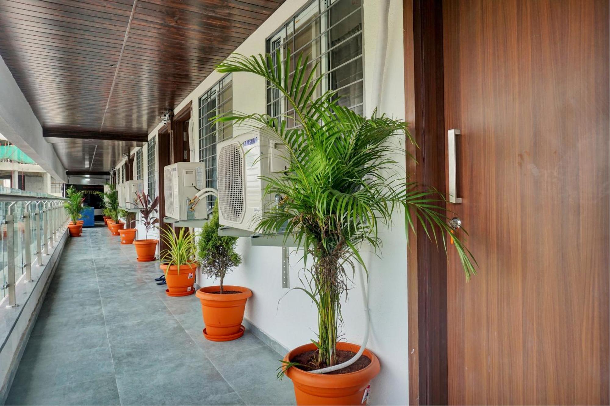 Super Collection O Rk Inn Chinchvad Exterior photo